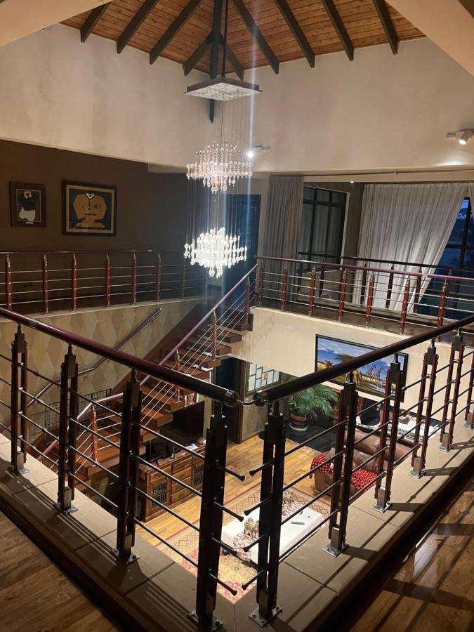 Florances Rest House Nairobi Ngoại thất bức ảnh