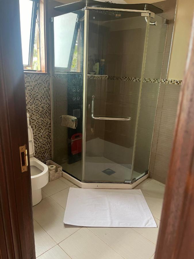 Florances Rest House Nairobi Ngoại thất bức ảnh
