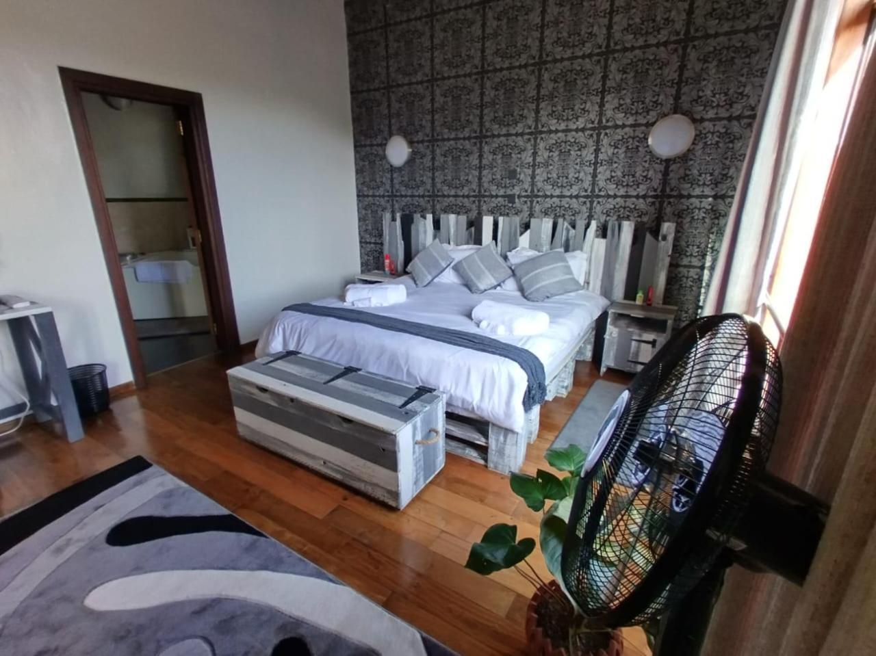 Florances Rest House Nairobi Ngoại thất bức ảnh